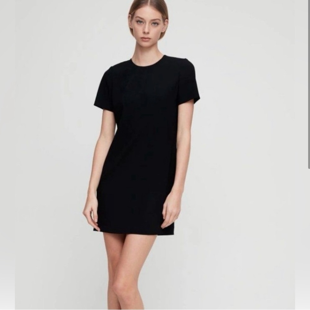 Aritzia Babaton Patricio Shift Dress in Black